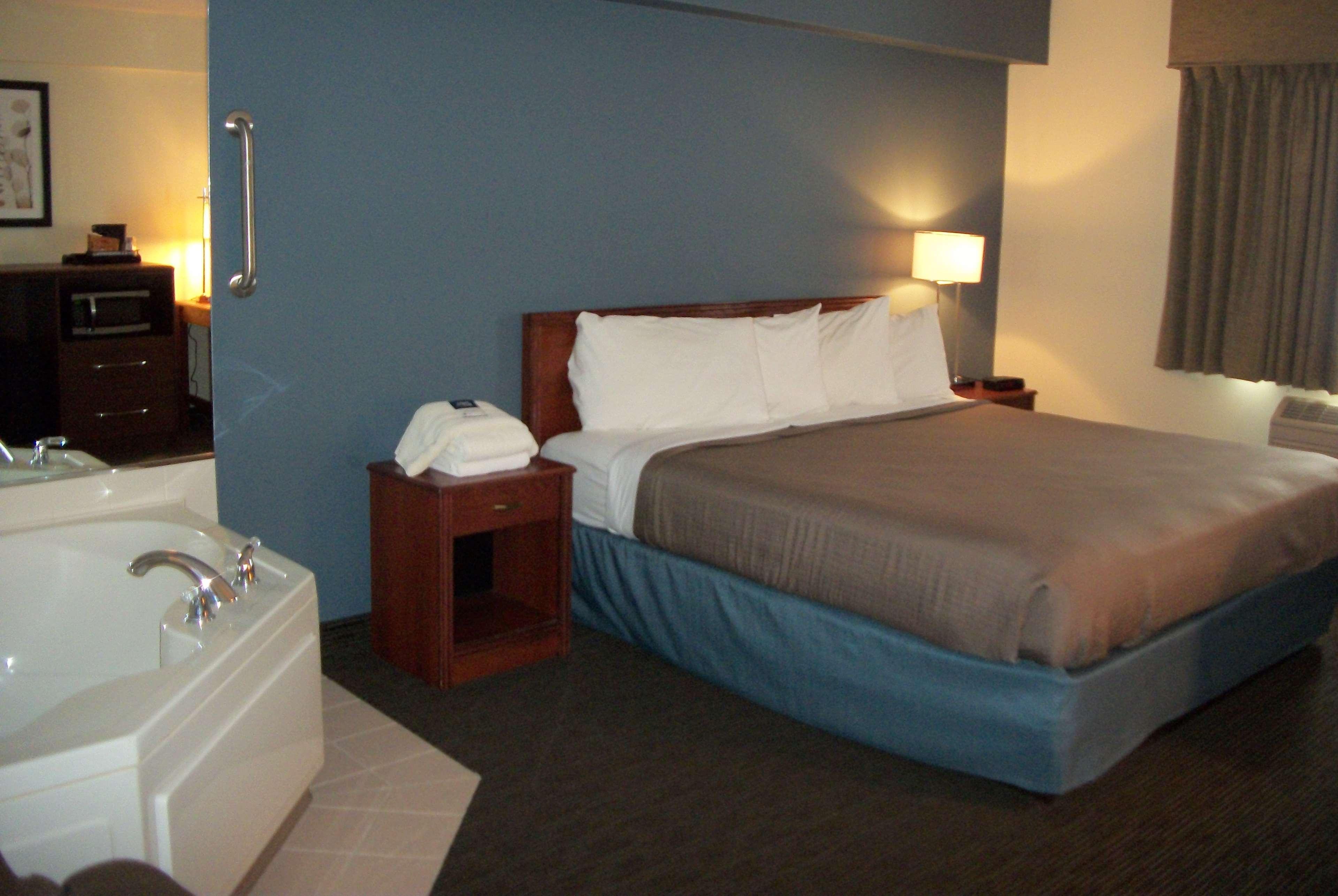 Americinn By Wyndham Beulah Esterno foto