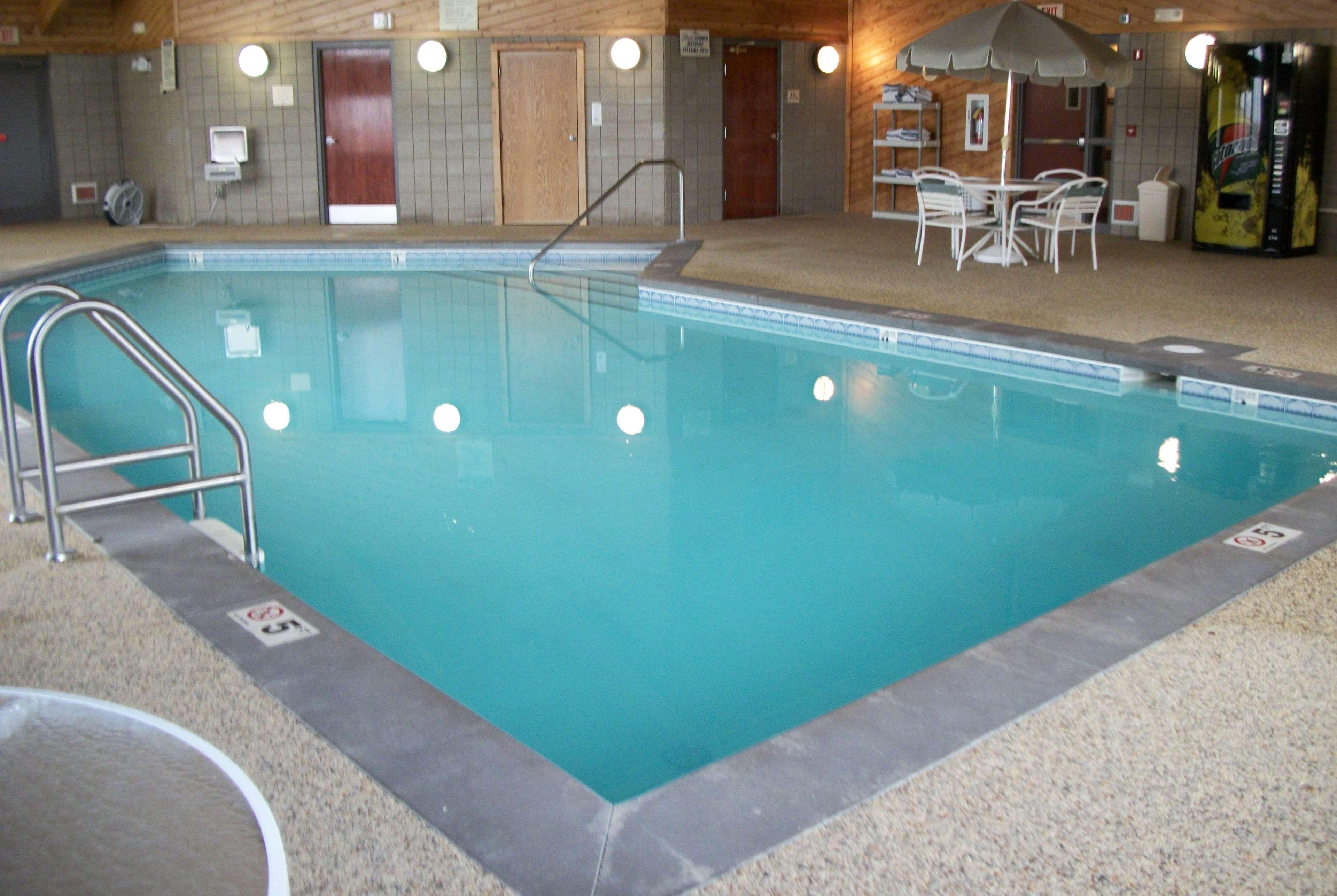 Americinn By Wyndham Beulah Esterno foto